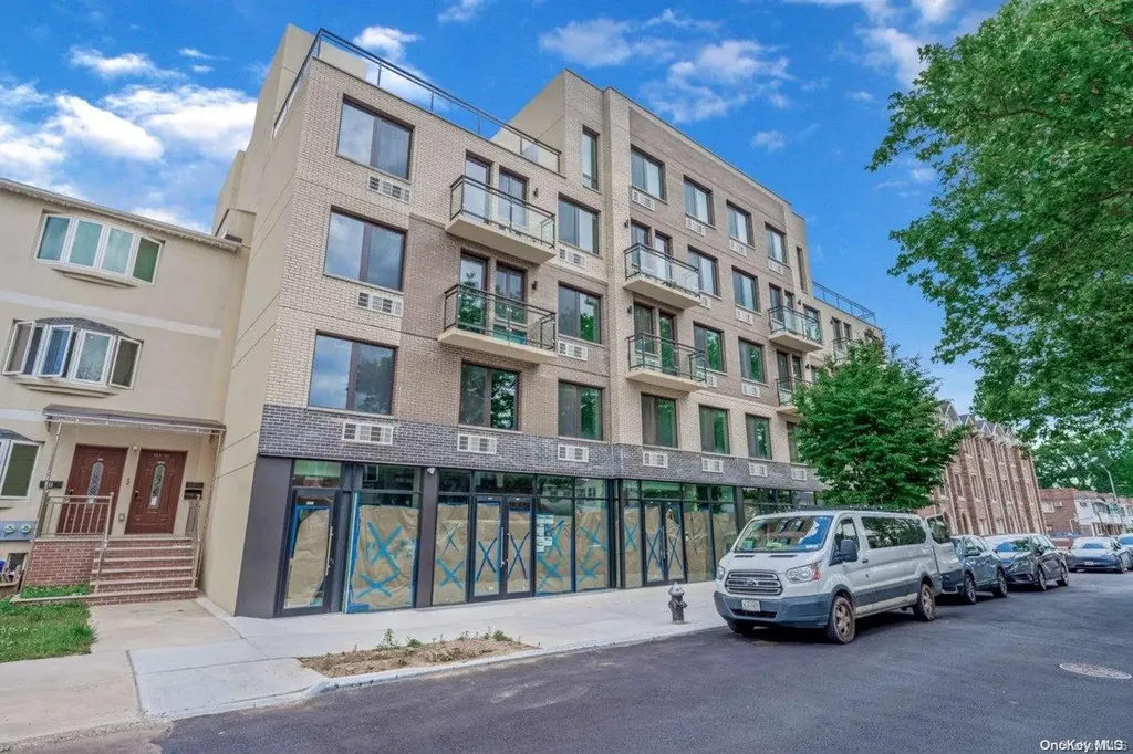 163-07 72 Avenue Fresh Meadows NY 11365