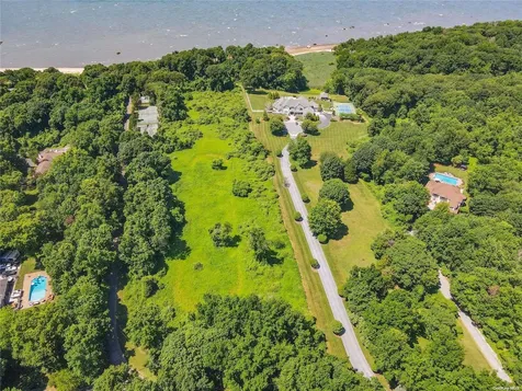 Boney Lane Nissequogue NY 11780
