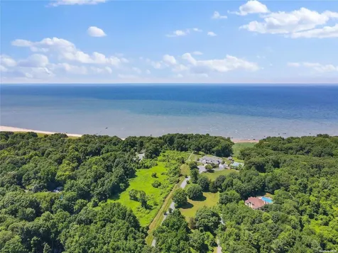 Boney Lane Nissequogue NY 11780