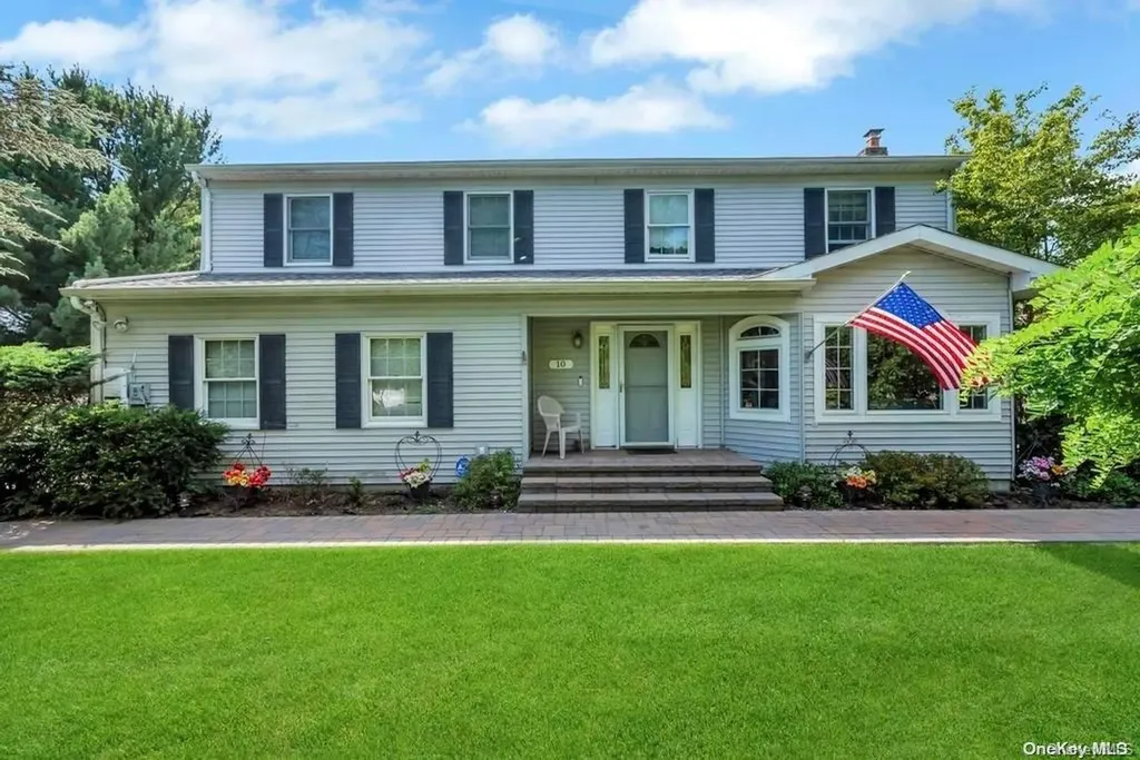 10 Cheryl Lane East Patchogue NY 11772