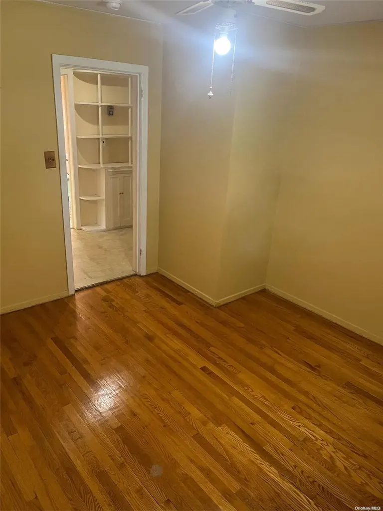 169 Patton Boulevard New Hyde Park NY 11040