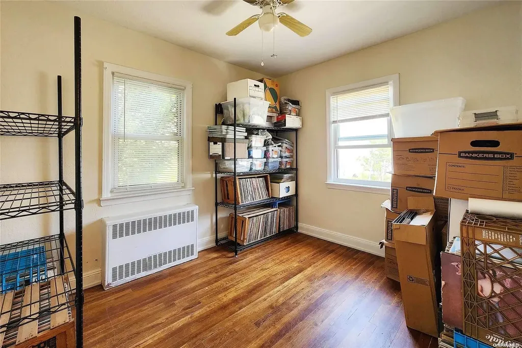 32 Brian Street New Hyde Park NY 11040