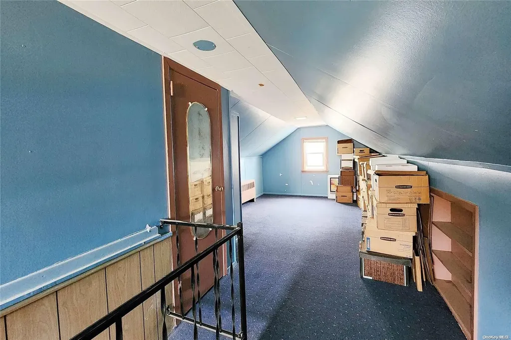 32 Brian Street New Hyde Park NY 11040