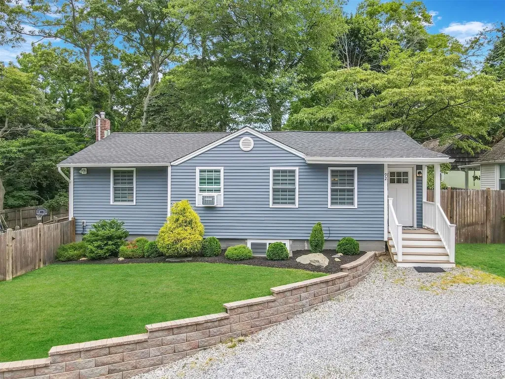 92 Cherry Road Rocky Point NY 11778