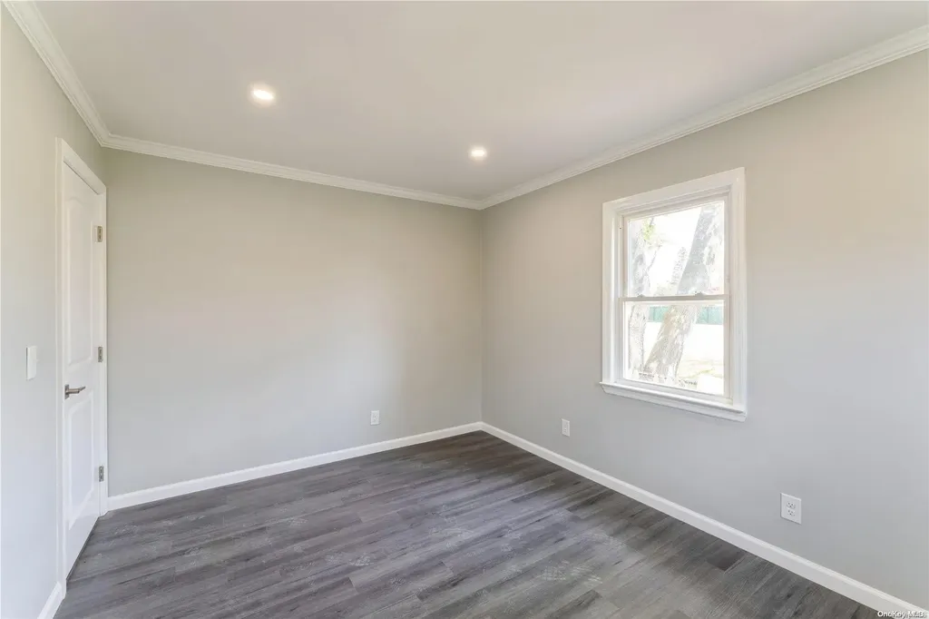 30 Crestline Avenue Bethpage NY 11714