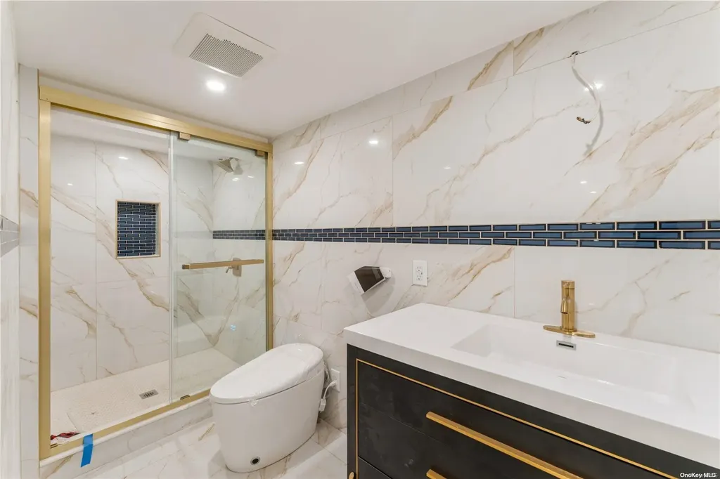 30 Crestline Avenue Bethpage NY 11714