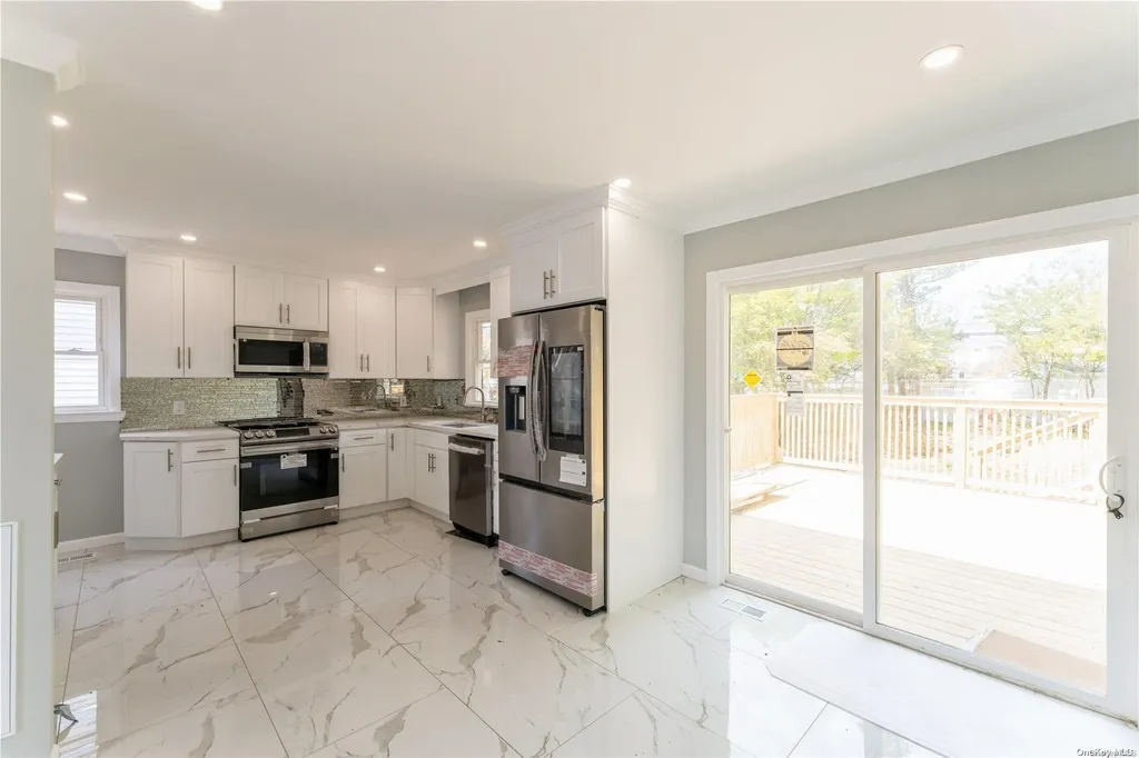 30 Crestline Avenue Bethpage NY 11714