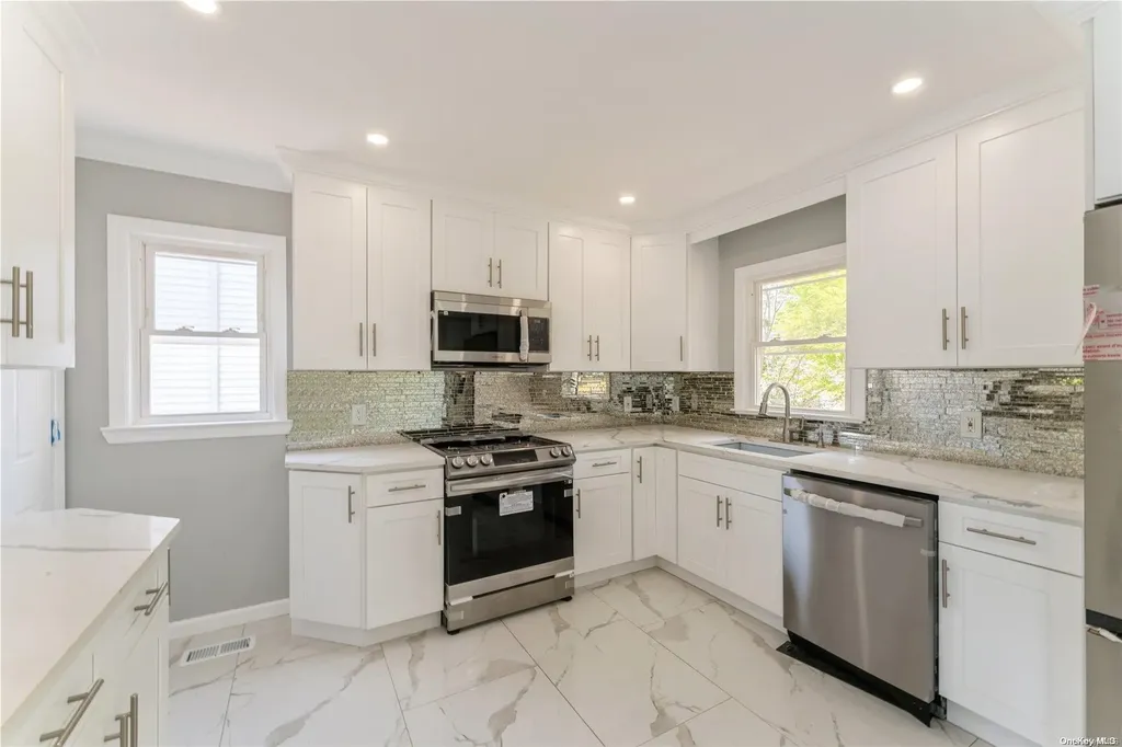 30 Crestline Avenue Bethpage NY 11714