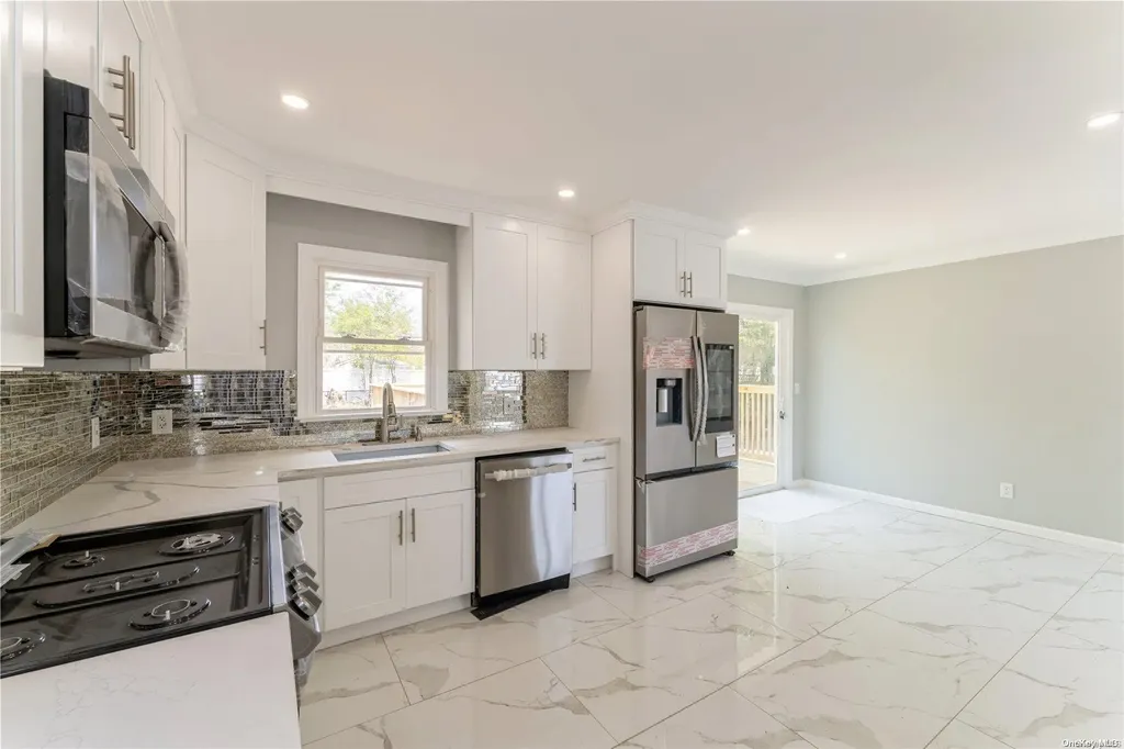 30 Crestline Avenue Bethpage NY 11714