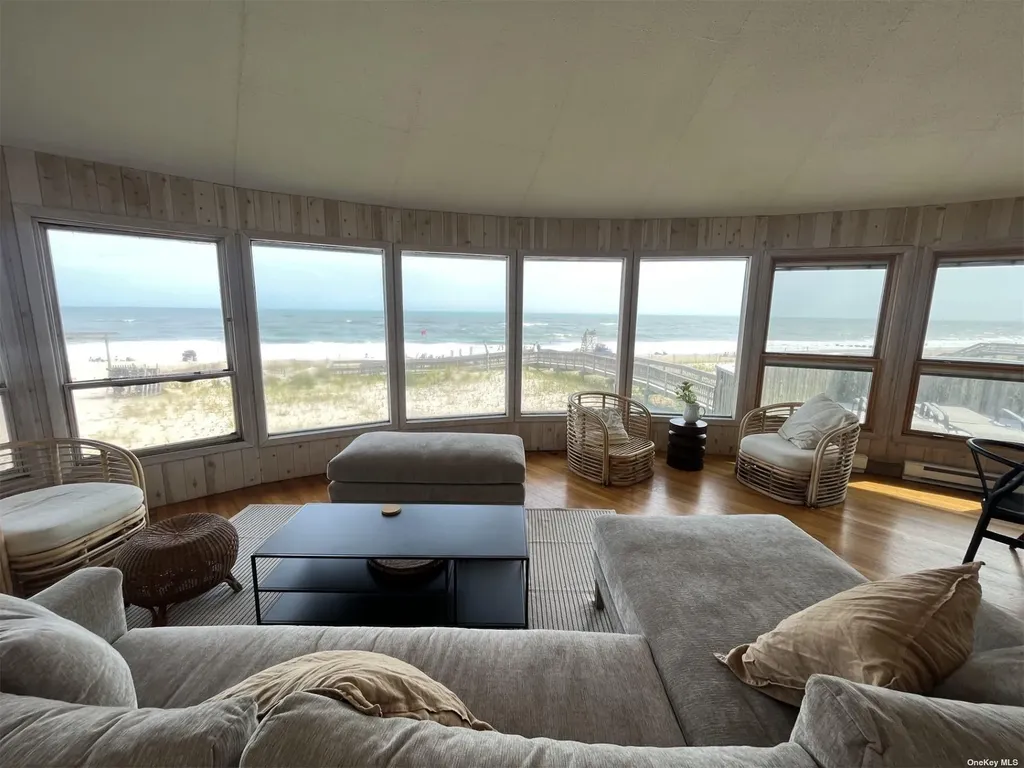 85 Bungalow Walk Ocean Beach NY 11770