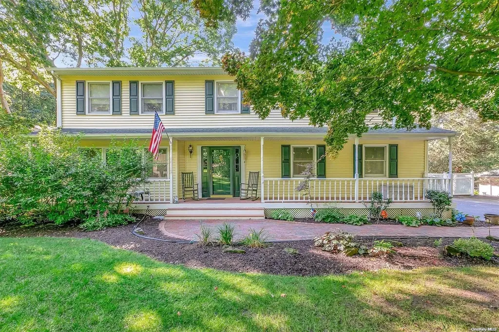 6 Mclain Drive Smithtown NY 11787