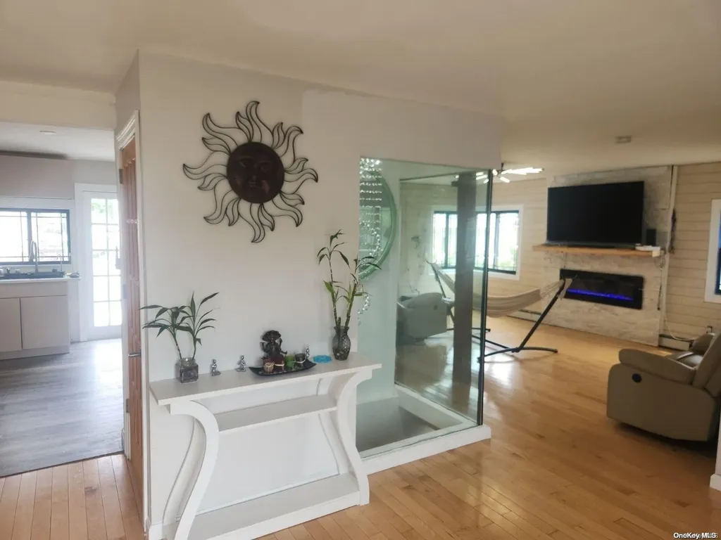 109 Stirling Avenue Freeport NY 11520