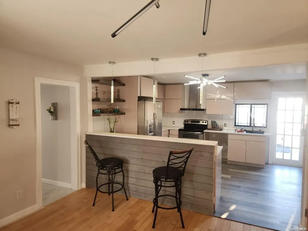 109 Stirling Avenue Freeport NY 11520