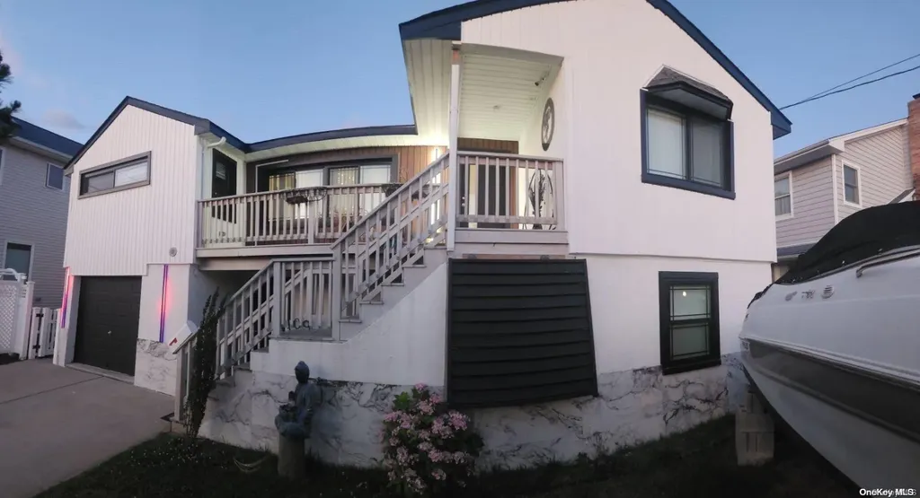 109 Stirling Avenue Freeport NY 11520