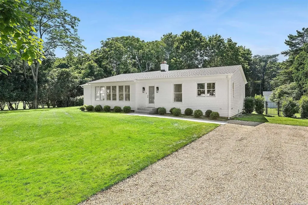 21 Payne Avenue Sag Harbor NY 11963