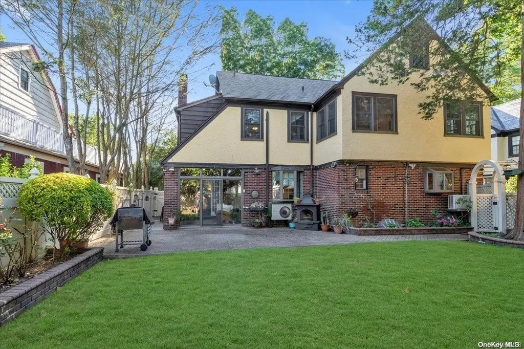 66 Sunset Drive Hempstead NY 11550