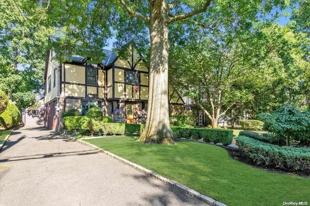 66 Sunset Drive Hempstead NY 11550