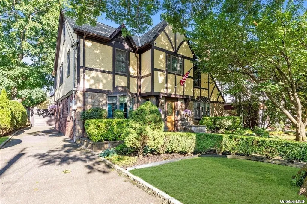 66 Sunset Drive Hempstead NY 11550