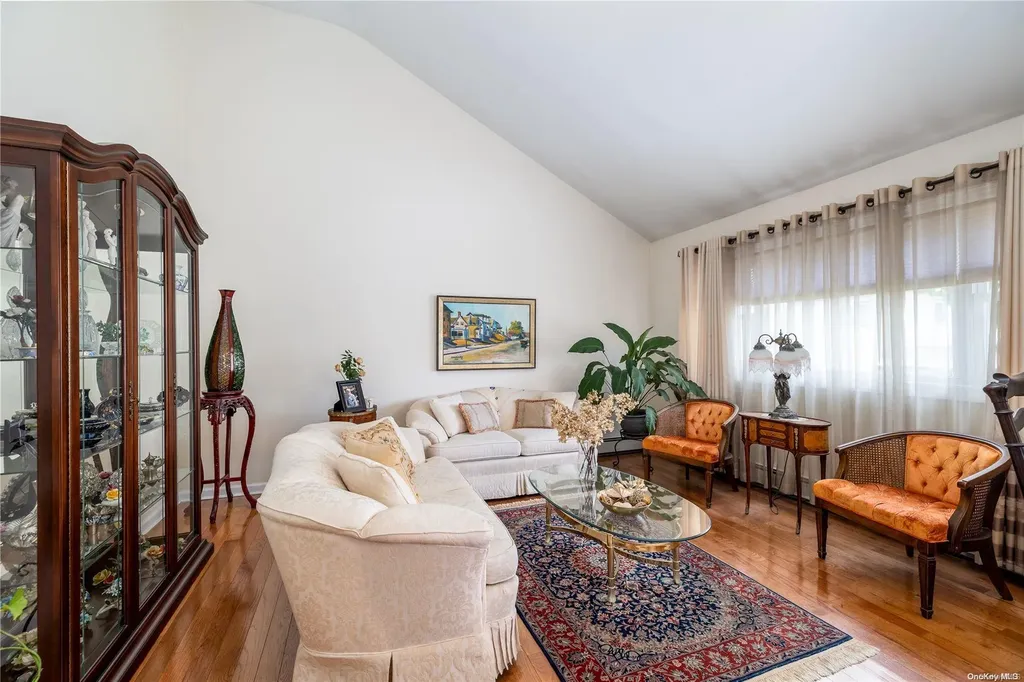 186 Saint Marks Avenue Freeport NY 11520