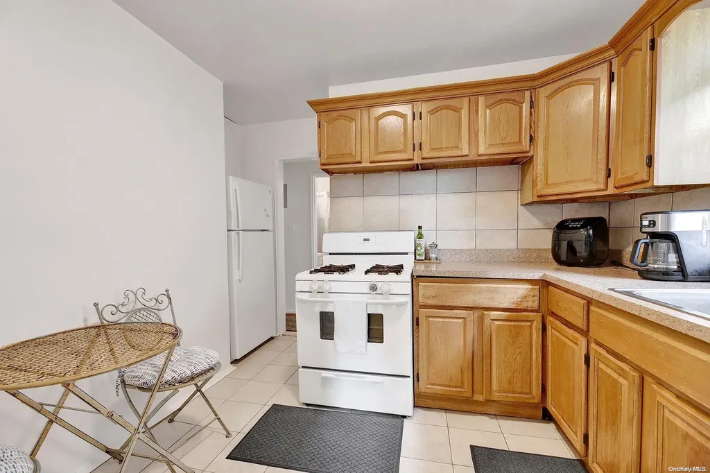 1200 E 53 Brooklyn NY 11234