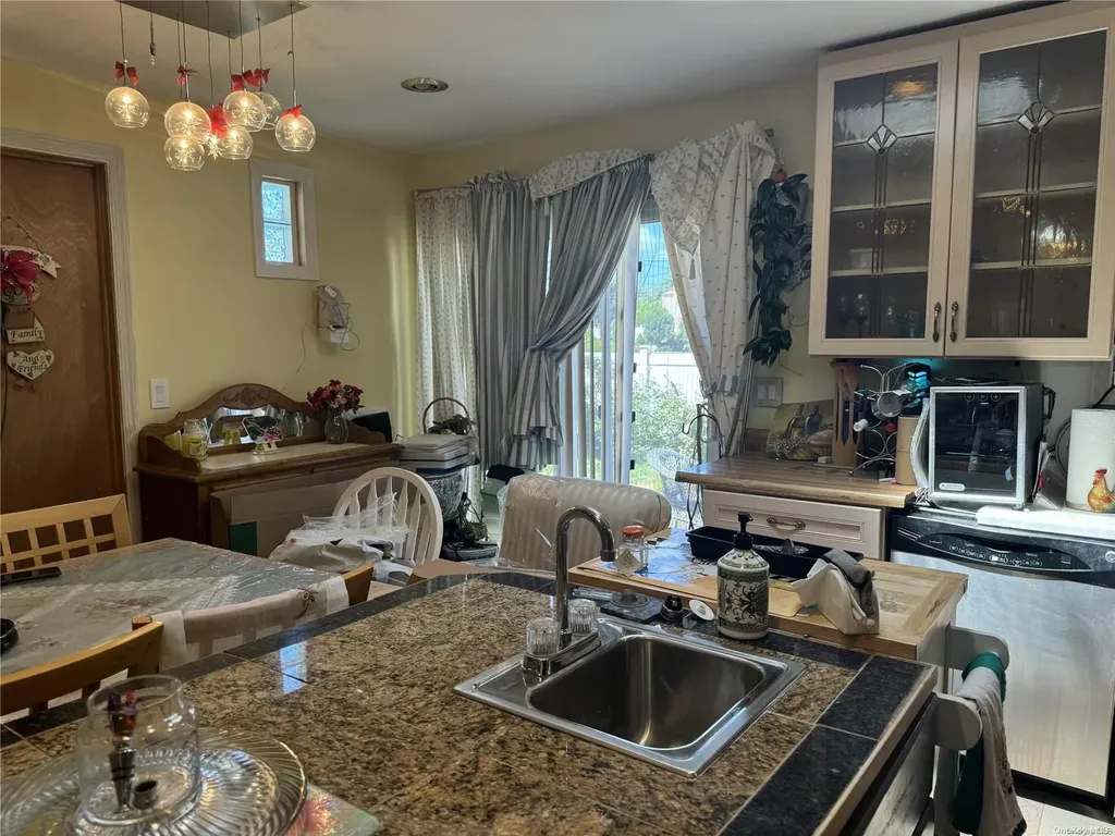 569 Clocks Boulevard Massapequa NY 11758