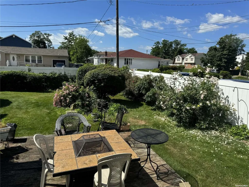 569 Clocks Boulevard Massapequa NY 11758