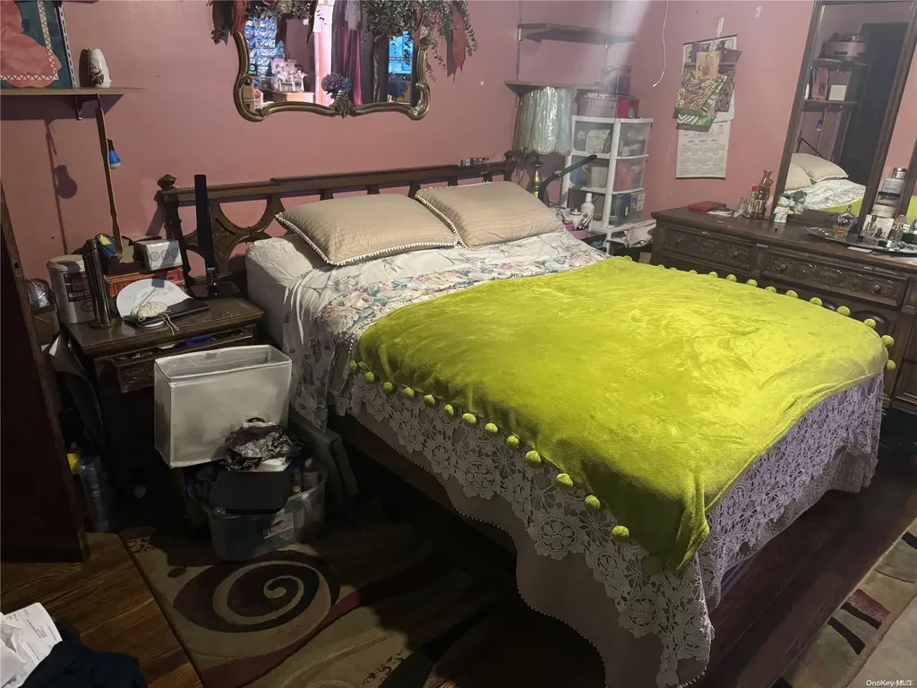 569 Clocks Boulevard Massapequa NY 11758