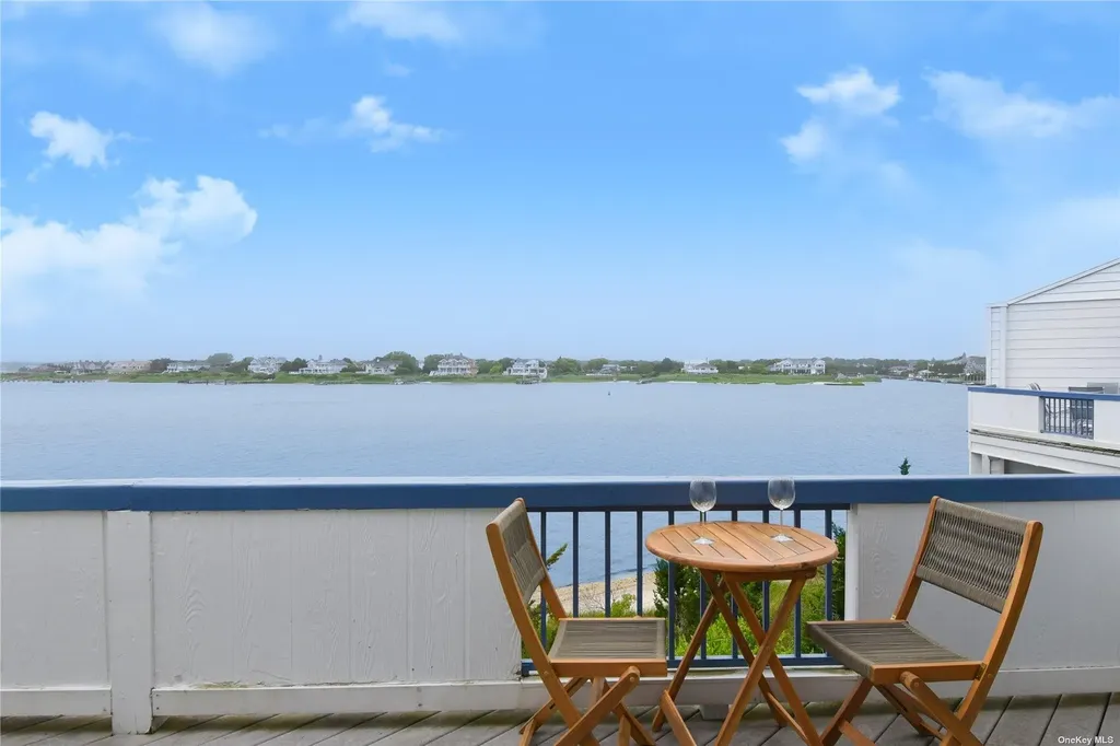 256 Dune Westhampton Beach NY 11978