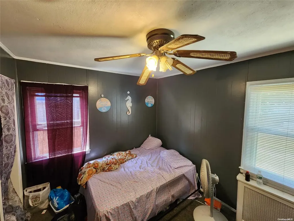 748 Union Drive Uniondale NY 11553