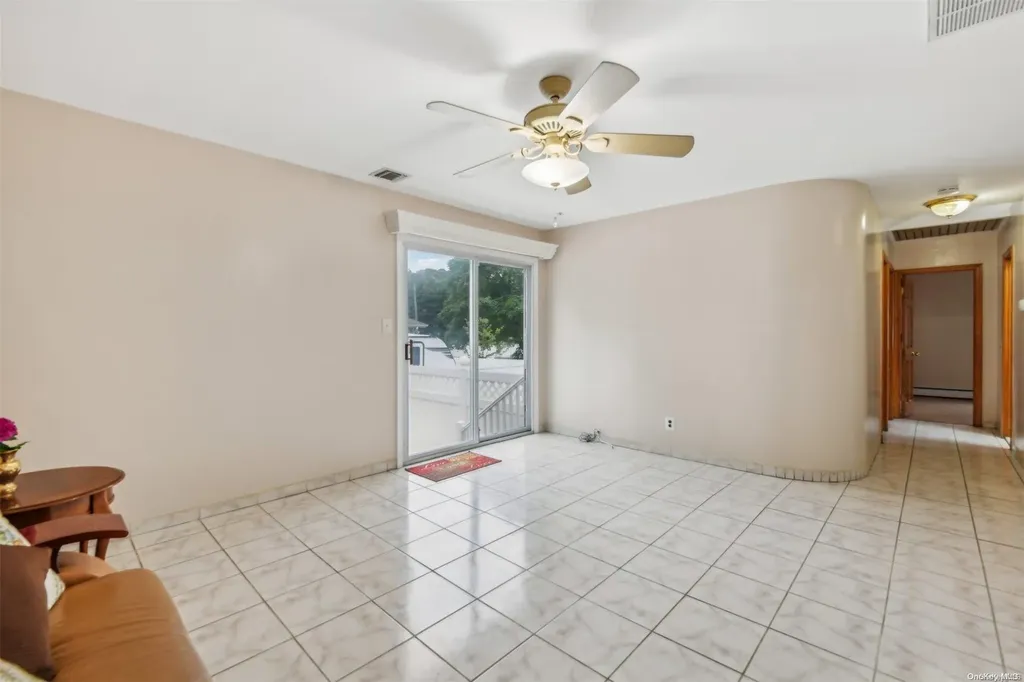 39 Halliday Road Coram NY 11727