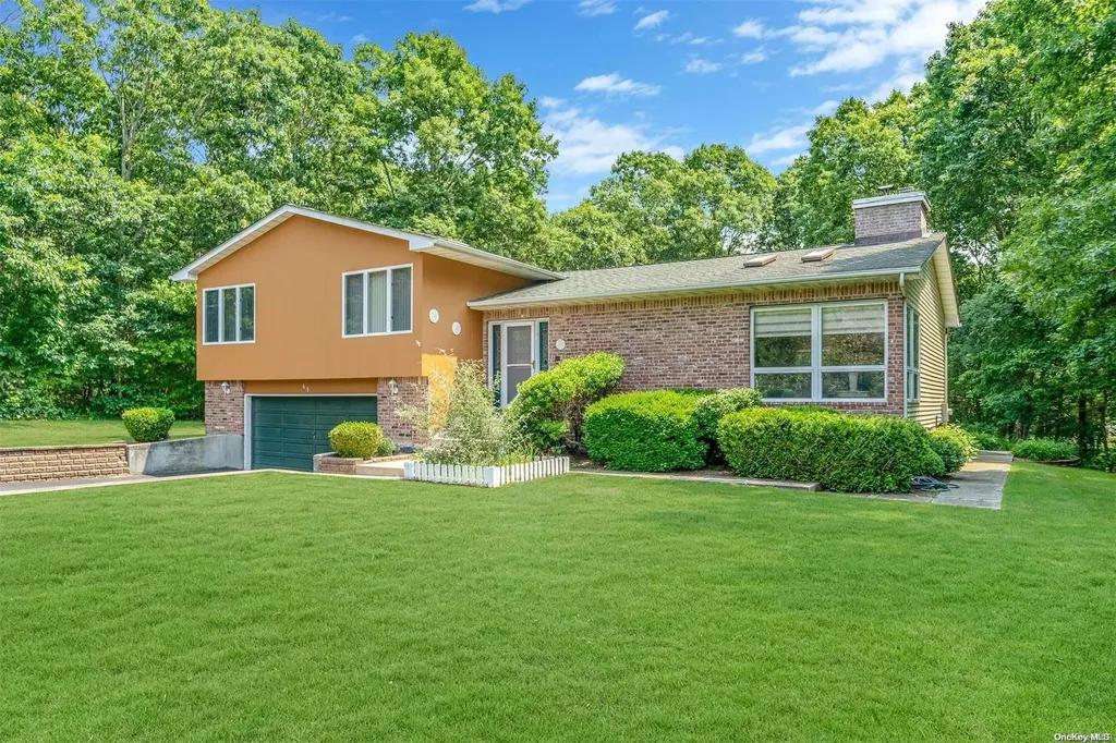 65 John Lane Manorville NY 11949
