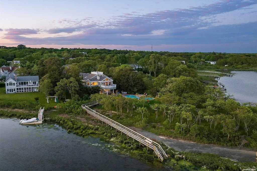 134 Middle Pond Road Southampton NY 11968