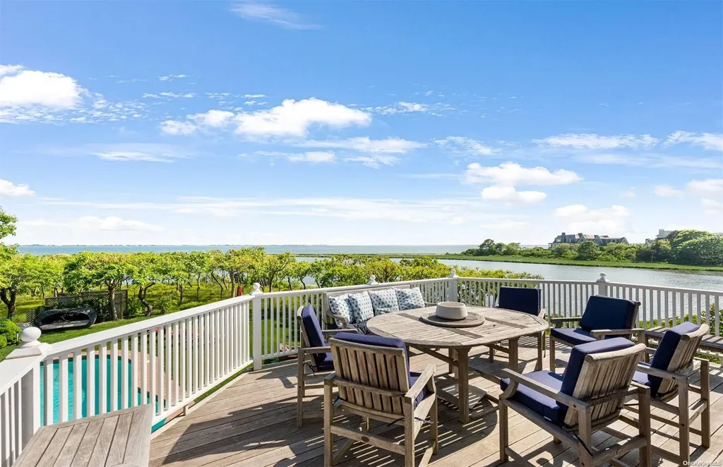 134 Middle Pond Road Southampton NY 11968