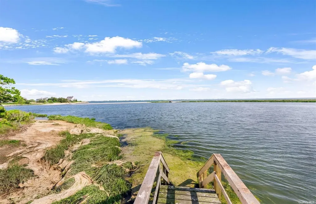 134 Middle Pond Road Southampton NY 11968