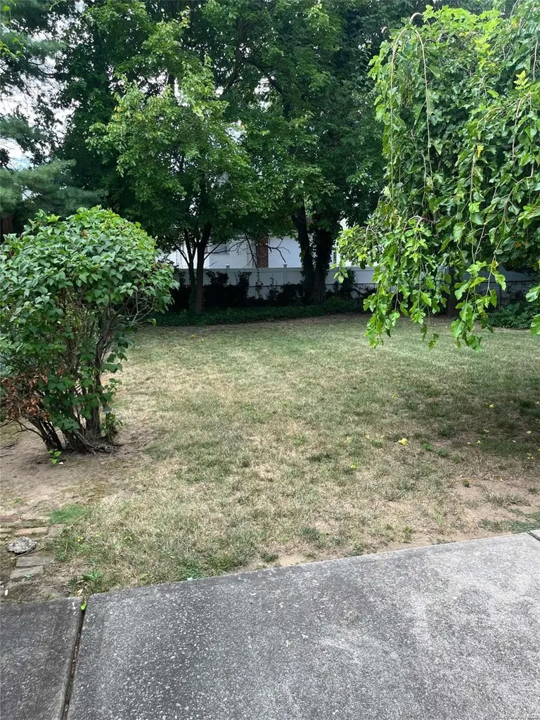 58 Cochran Place Valley Stream NY 11581