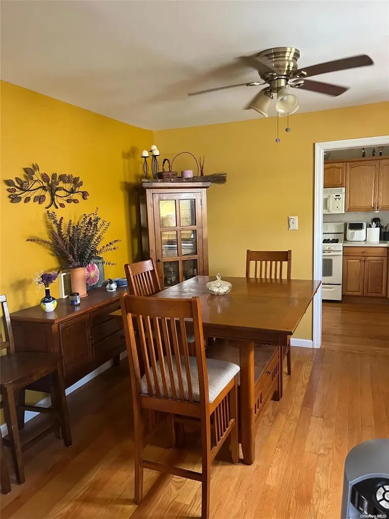 58 Cochran Place Valley Stream NY 11581