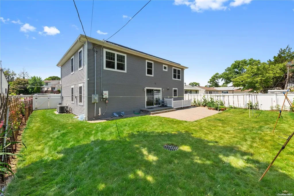 156 Central Park Road Plainview NY 11803
