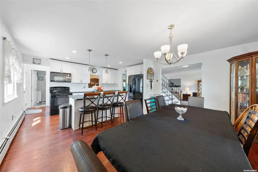 112 Webster Avenue Ronkonkoma NY 11779