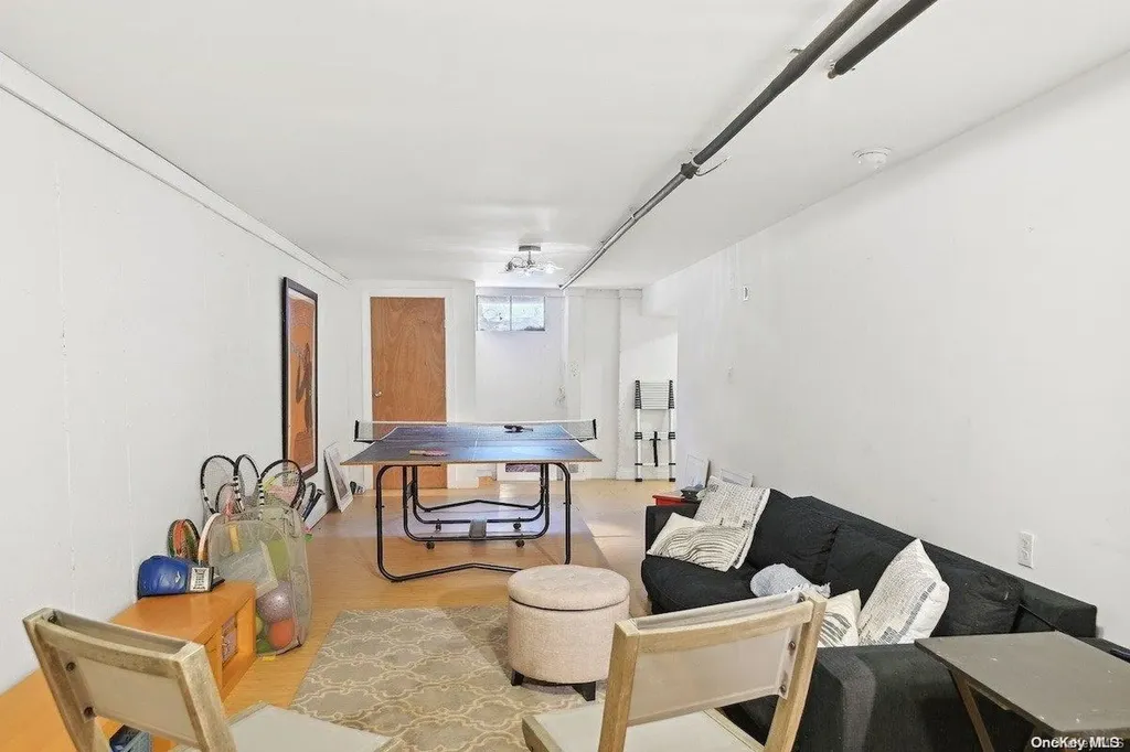 2 William Way Southampton NY 11968