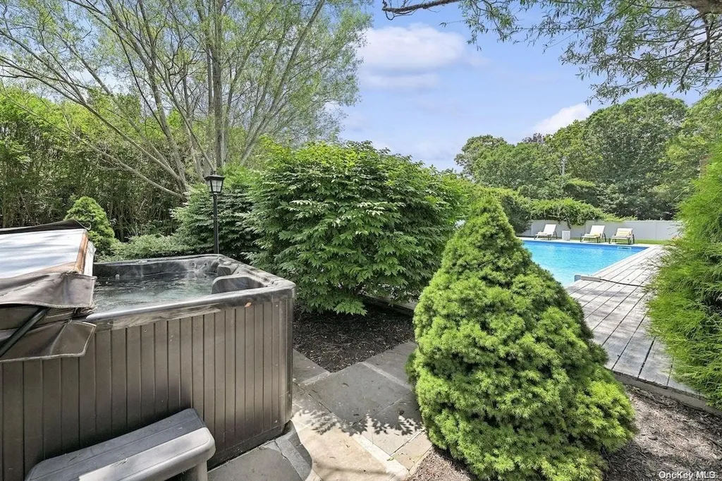 2 William Way Southampton NY 11968