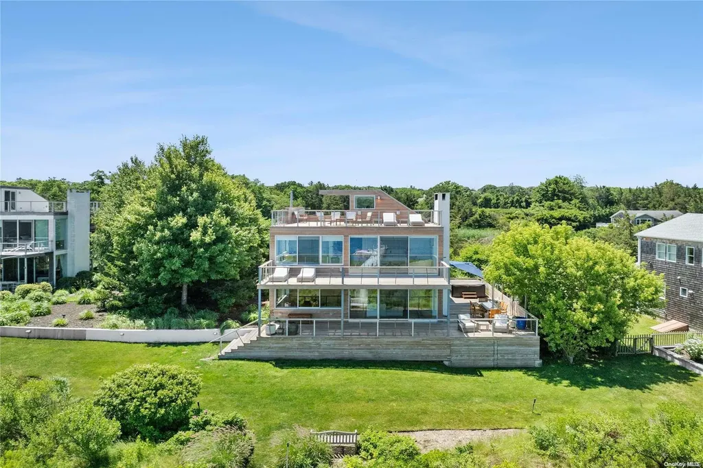 15 Sims Drive Sag Harbor NY 11963