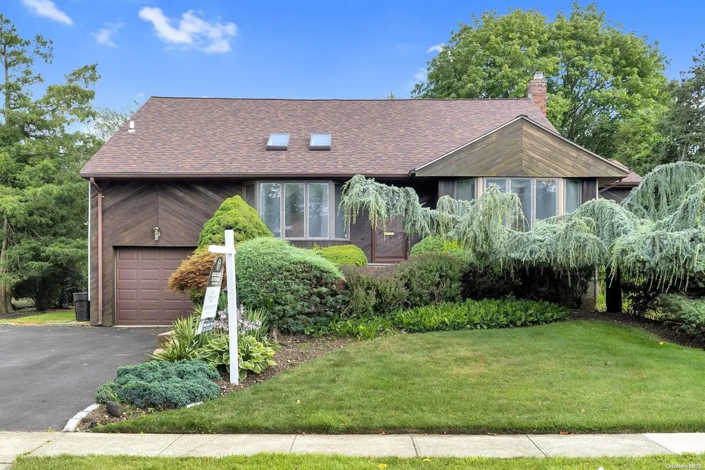 15 Sullivan Drive Jericho NY 11753