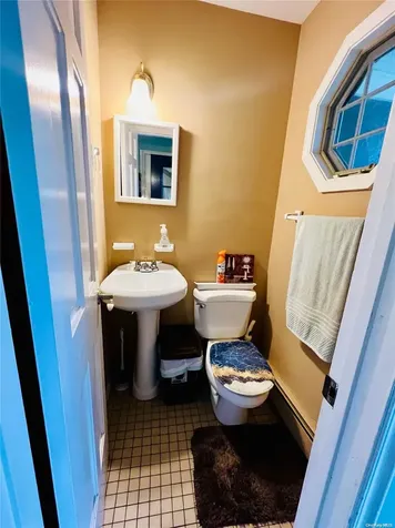 82 Ryder Avenue North Babylon NY 11703