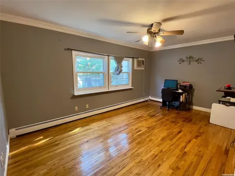 82 Ryder Avenue North Babylon NY 11703