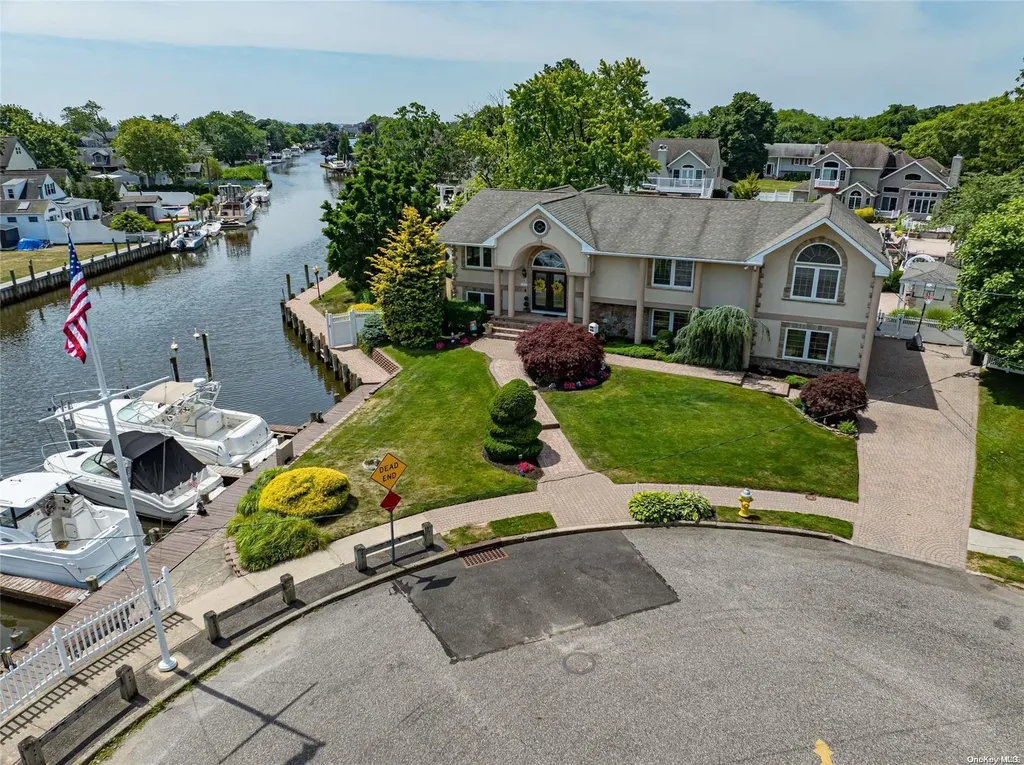 4 Cutter Place West Babylon NY 11704