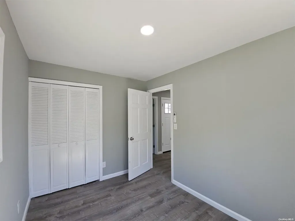 38 Parkside Avenue Miller Place NY 11764