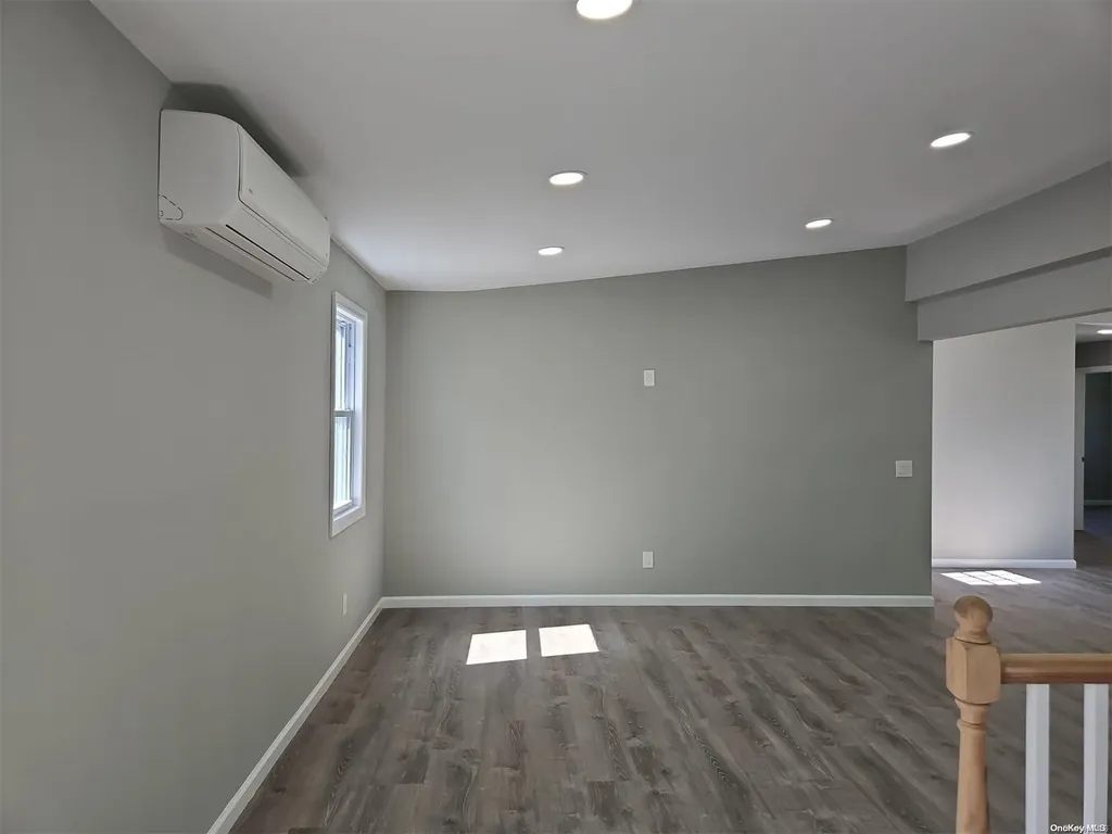 38 Parkside Avenue Miller Place NY 11764