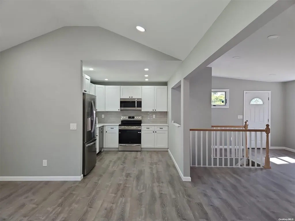 38 Parkside Avenue Miller Place NY 11764