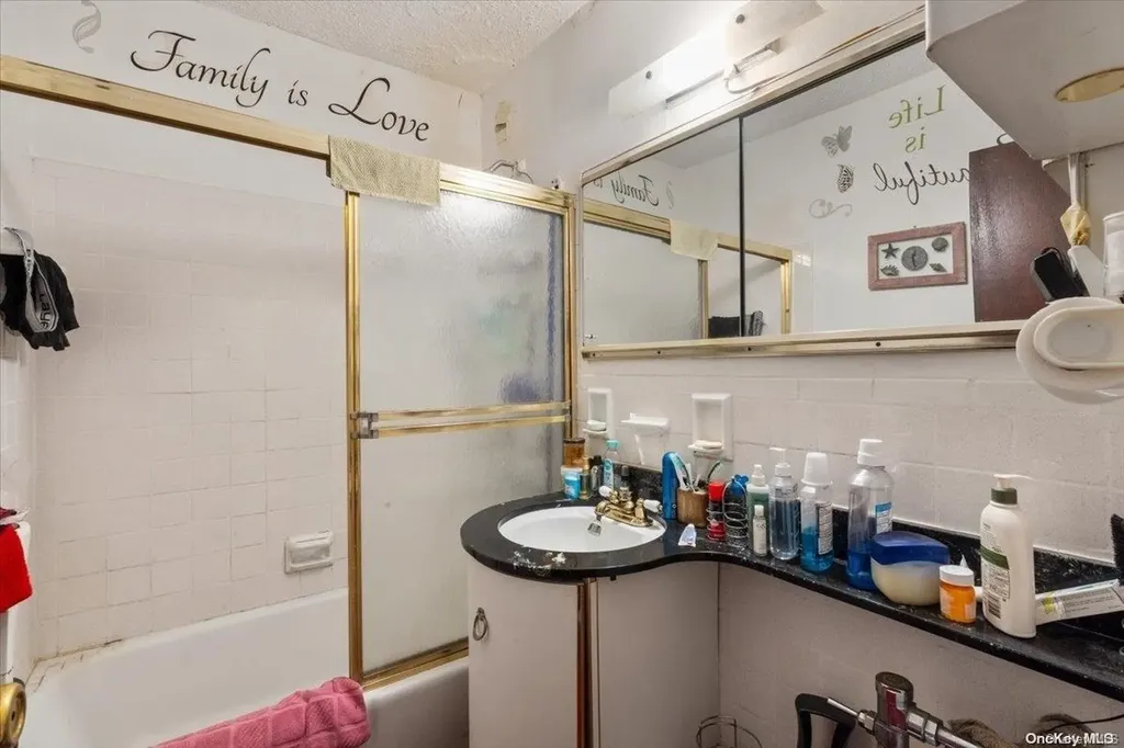 1270 E 51st Brooklyn NY 11234