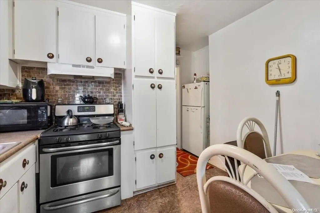 1270 E 51st Brooklyn NY 11234